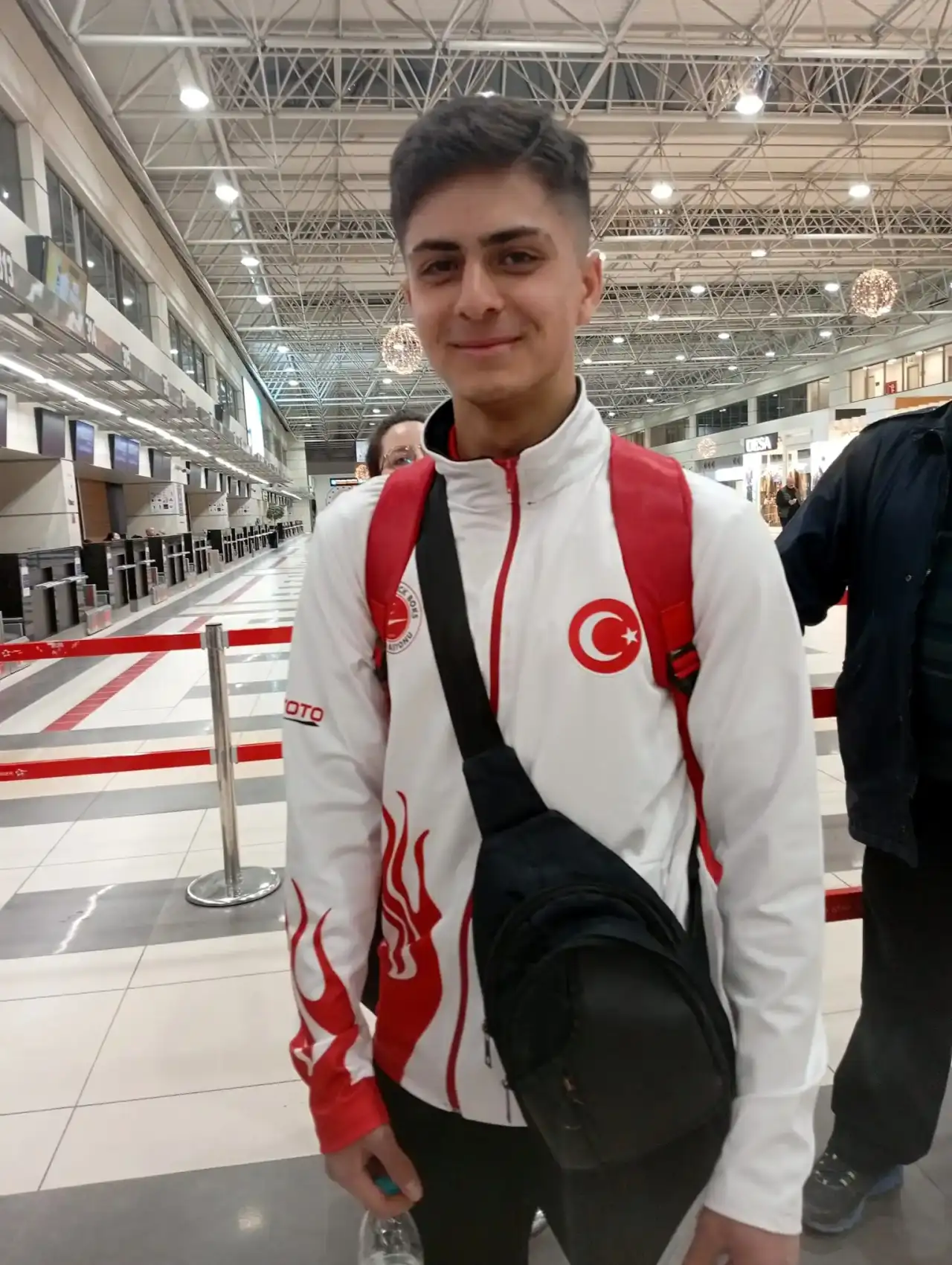 burdurlu-dunya-sampiyonu-italyada-ringe-cikiyor