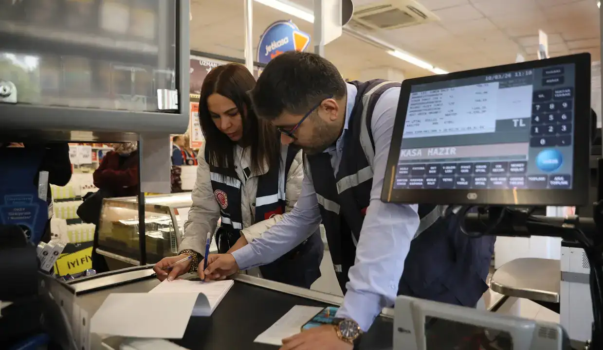 dev-gida-denetimi-antalyada-182-firmanin-tamaminda-haksiz-fiyat-tespit-edildi