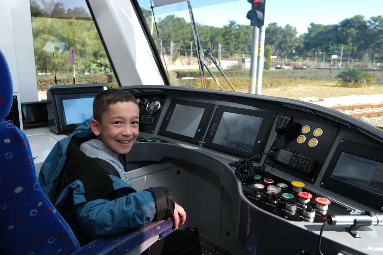 antalyada-miniklere-yildiz-yolcu-egitimi