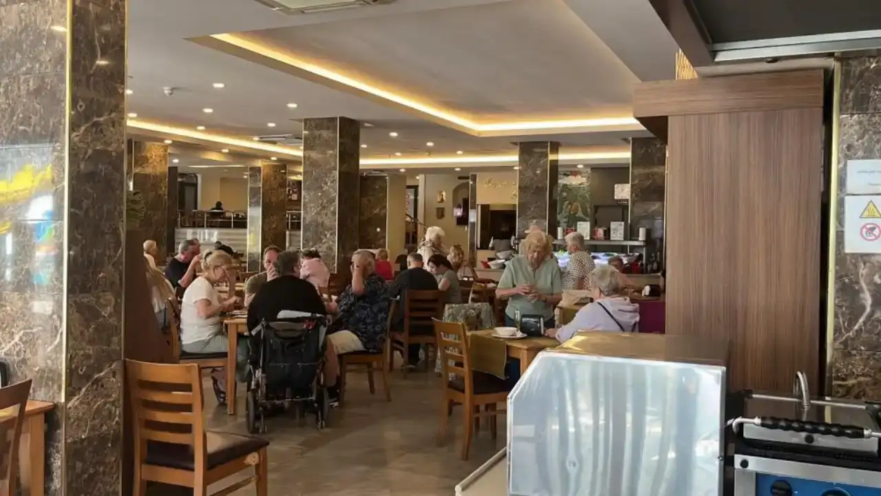 ramazan-bayrami-oncesi-alanyada-turizm-hareketliligi-artti-rezervasyonlar-hizlandi