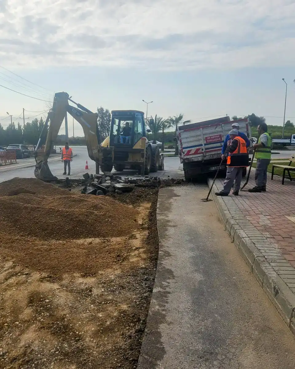 manavgat-belediyesi-altyapi-ve-drenaj-hatti-calismalarini-surduruyor