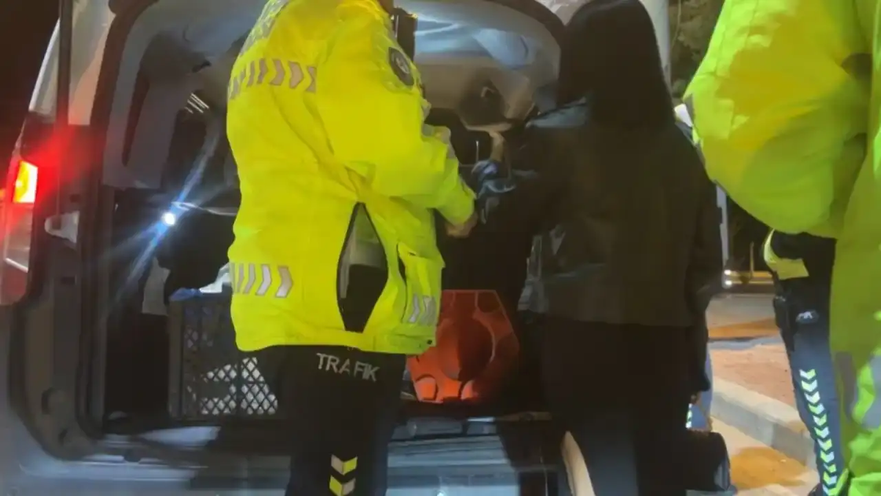 burdurda-ruhsat-sahibi-ortaligi-birbirine-katti-arac-otoparka-cekildi