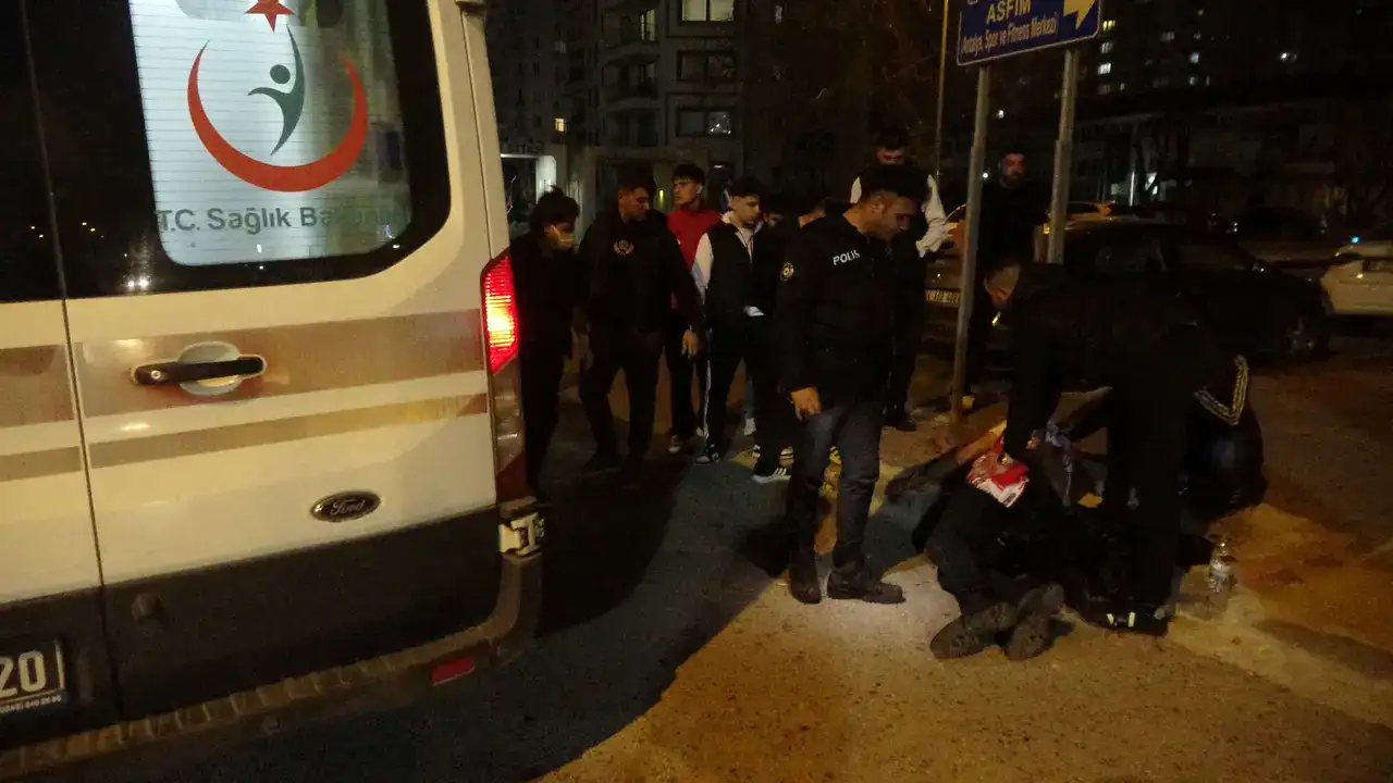 antalyaspor-gaziantep-maci-donusu-sokak-ortasinda-pusu