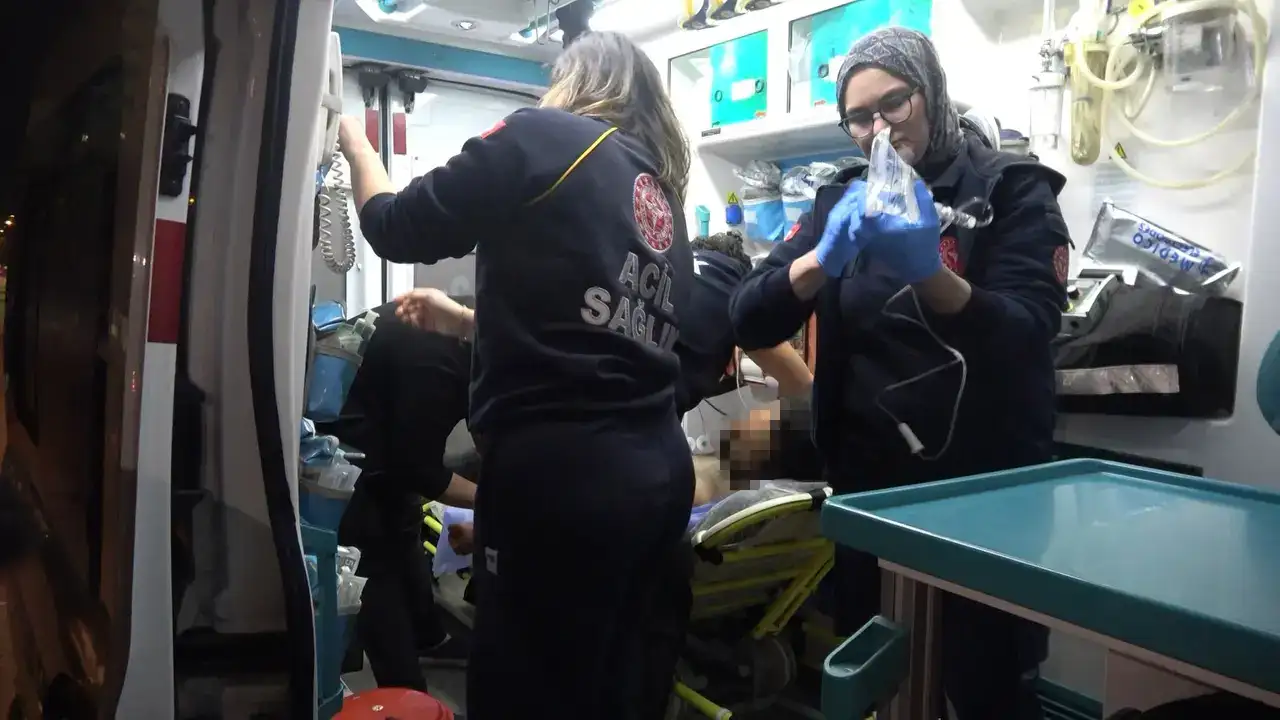 antalyaspor-gaziantep-maci-donusu-sokak-ortasinda-pusu