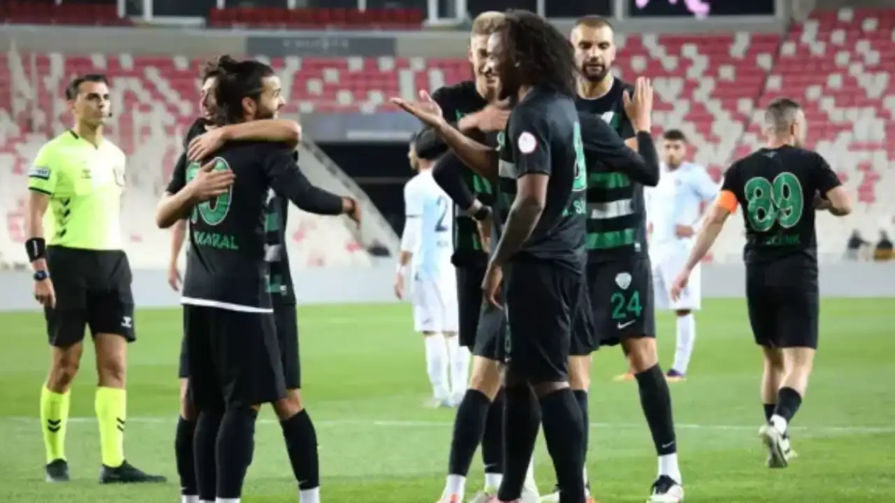 serik-spor-0-0-adana-demirspor-anlik-anlatim