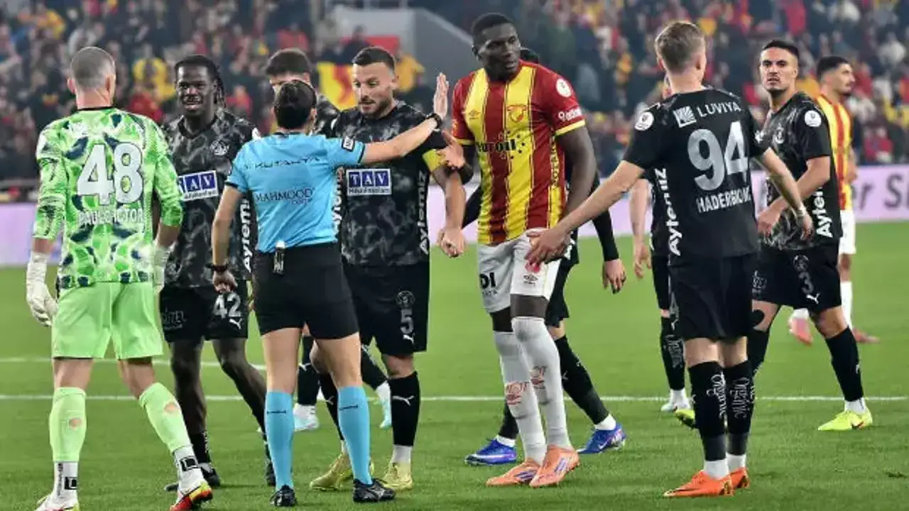 super-ligde-cilgin-mac-puani-909da-kurtardilar-1773514957-2502