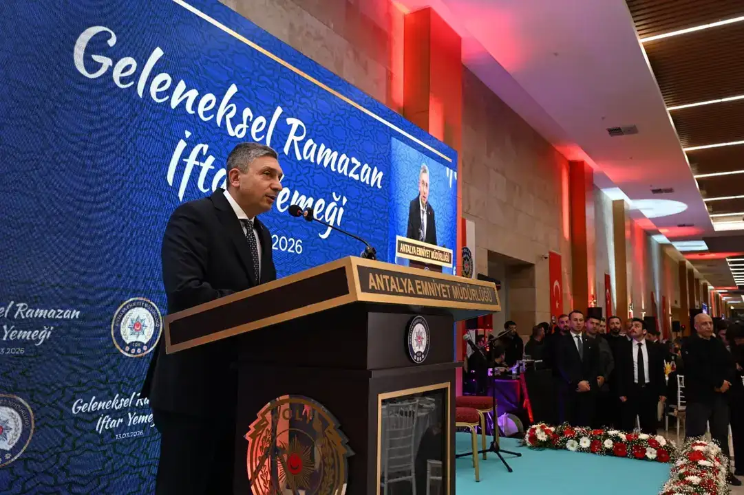 antalya-emniyeti-sehit-aileleri-ve-gazilerle-iftarda-bulustu