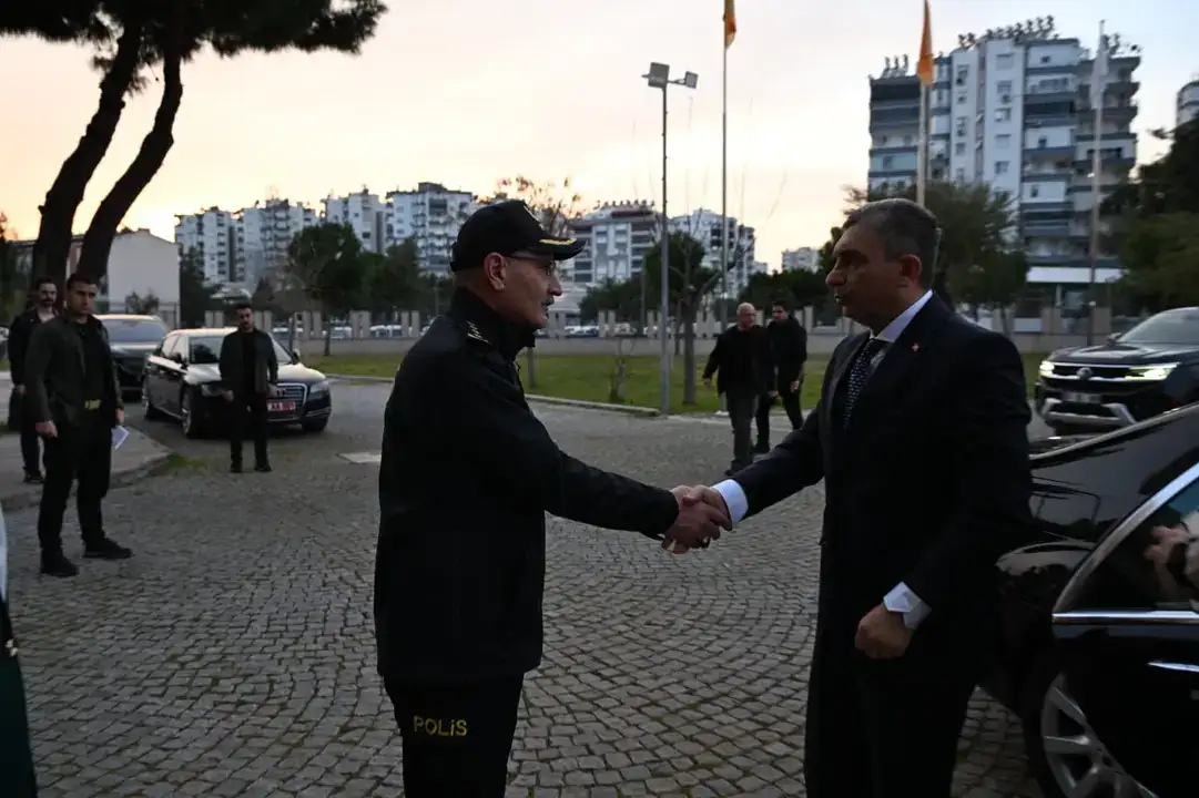 antalya-emniyeti-sehit-aileleri-ve-gazilerle-iftarda-bulustu