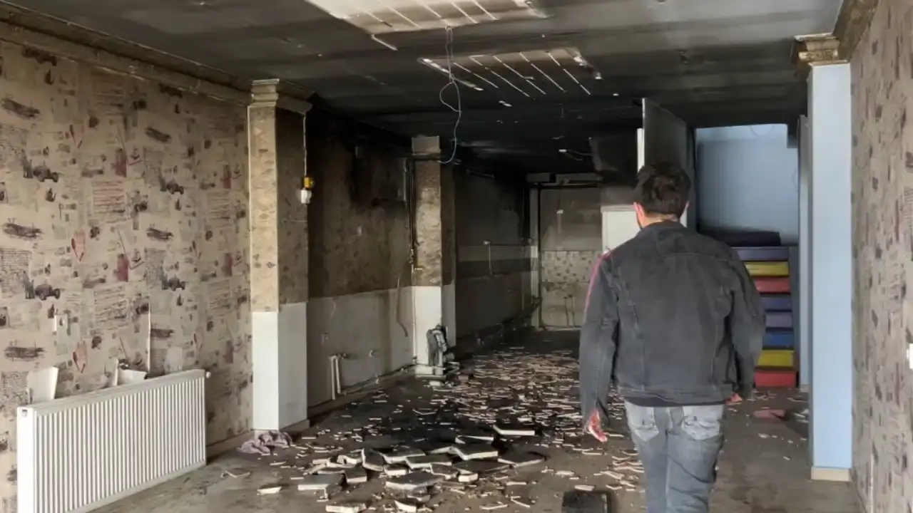 4-yillik-kiraci-arkasinda-enkaz-birakti