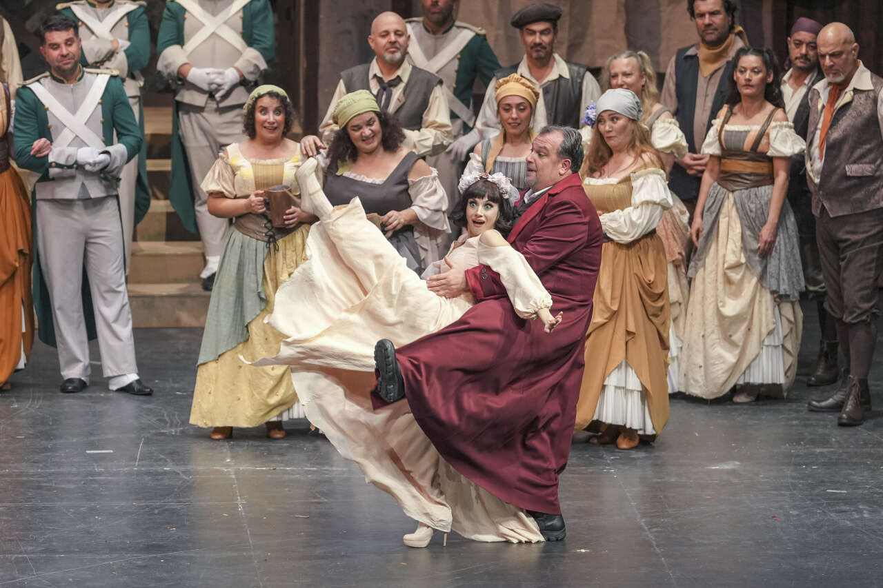 antalya-dobda-ask-iksiri-yeniden-sahnede