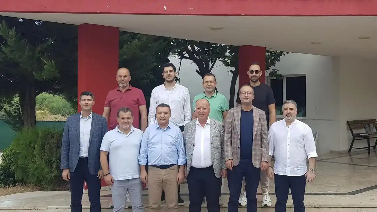 antalyanin-konustugu-isim-taylan-sanli-kimdir