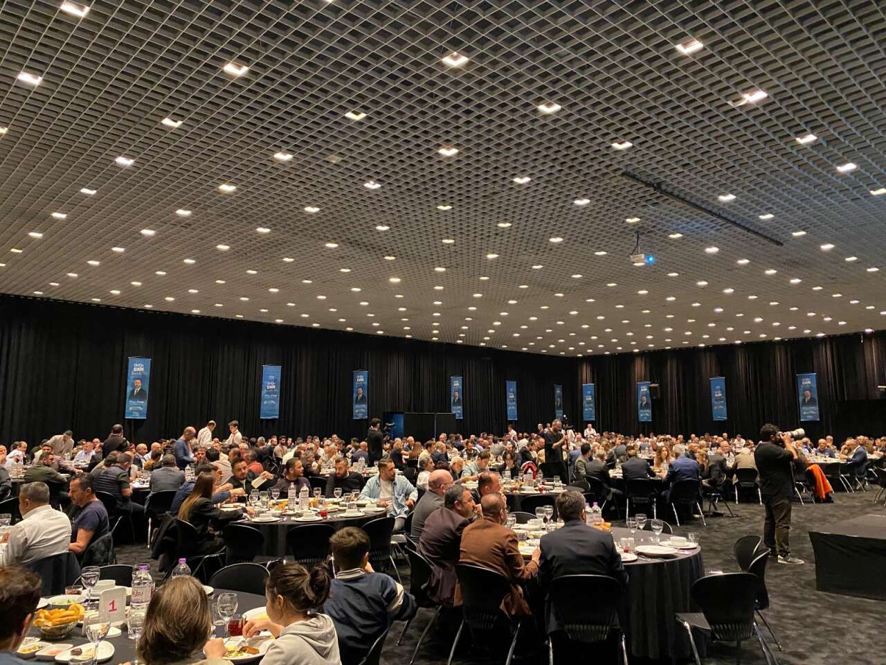 87777705-163e-4f1b-a8a8-70696bfc1a2f