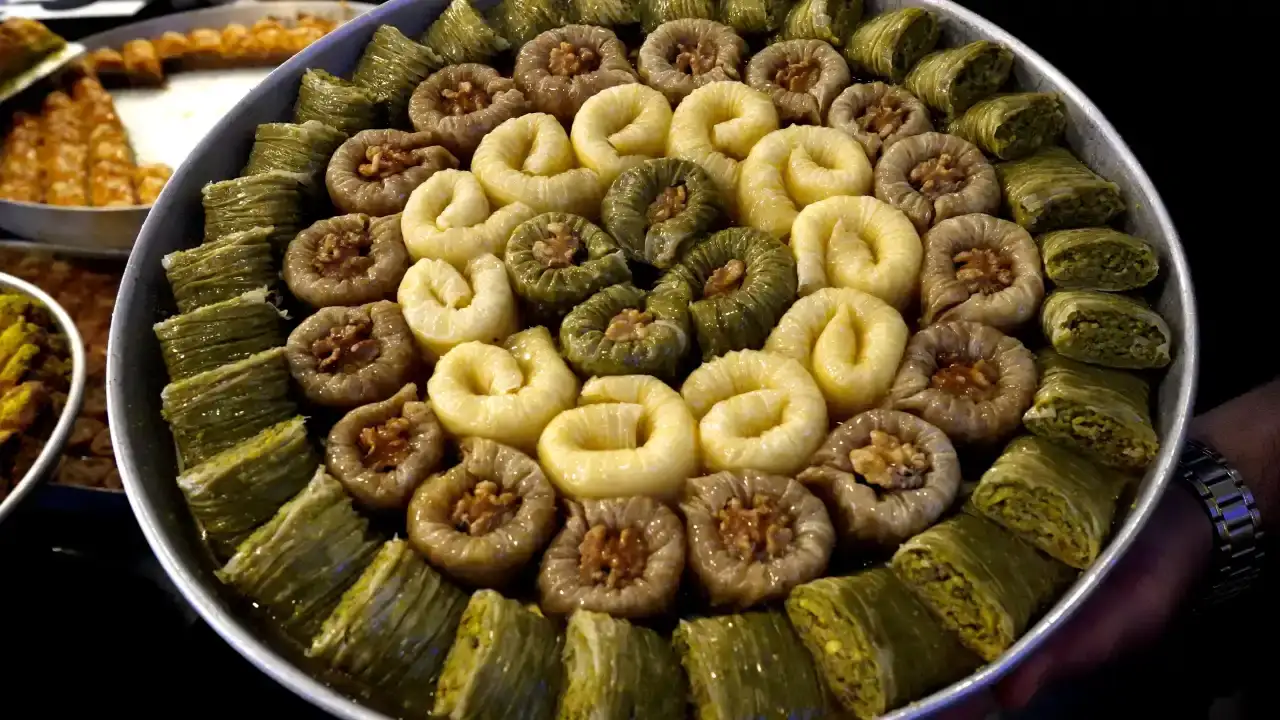 antalyada-baklava-fiyatlari-rekora-kosuyor