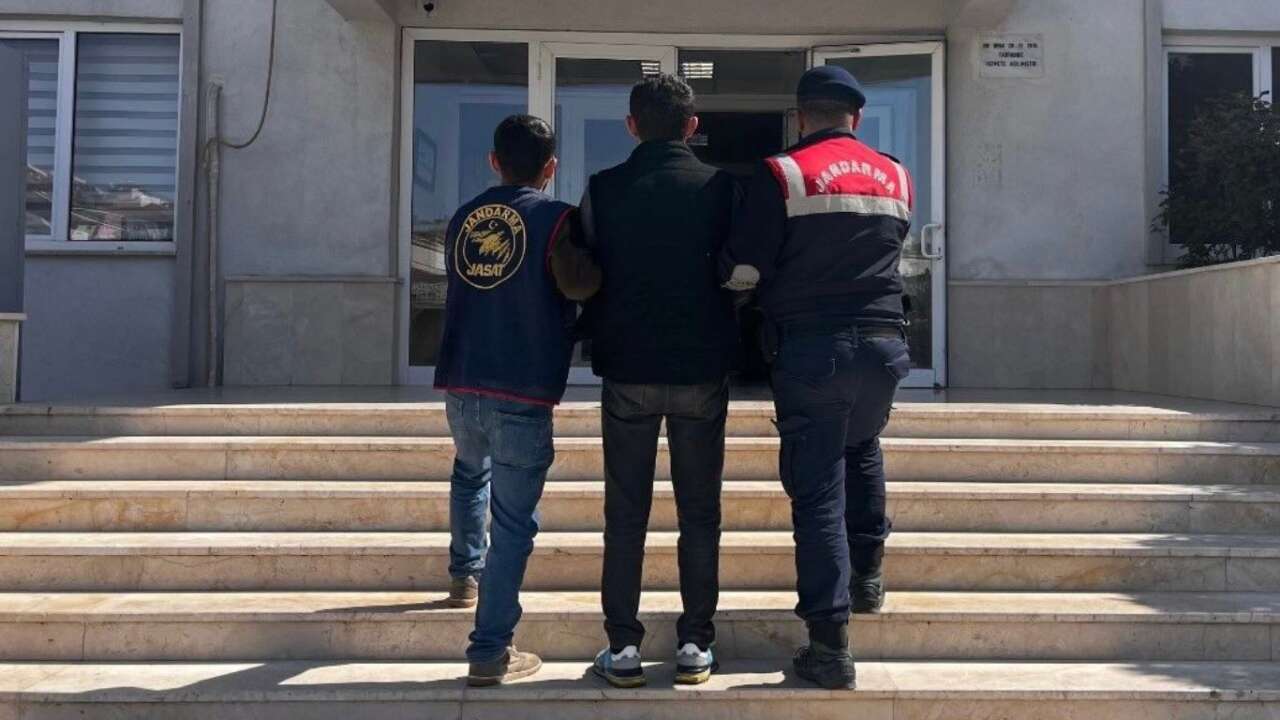 antalyada-suclulara-jasat-pencesi