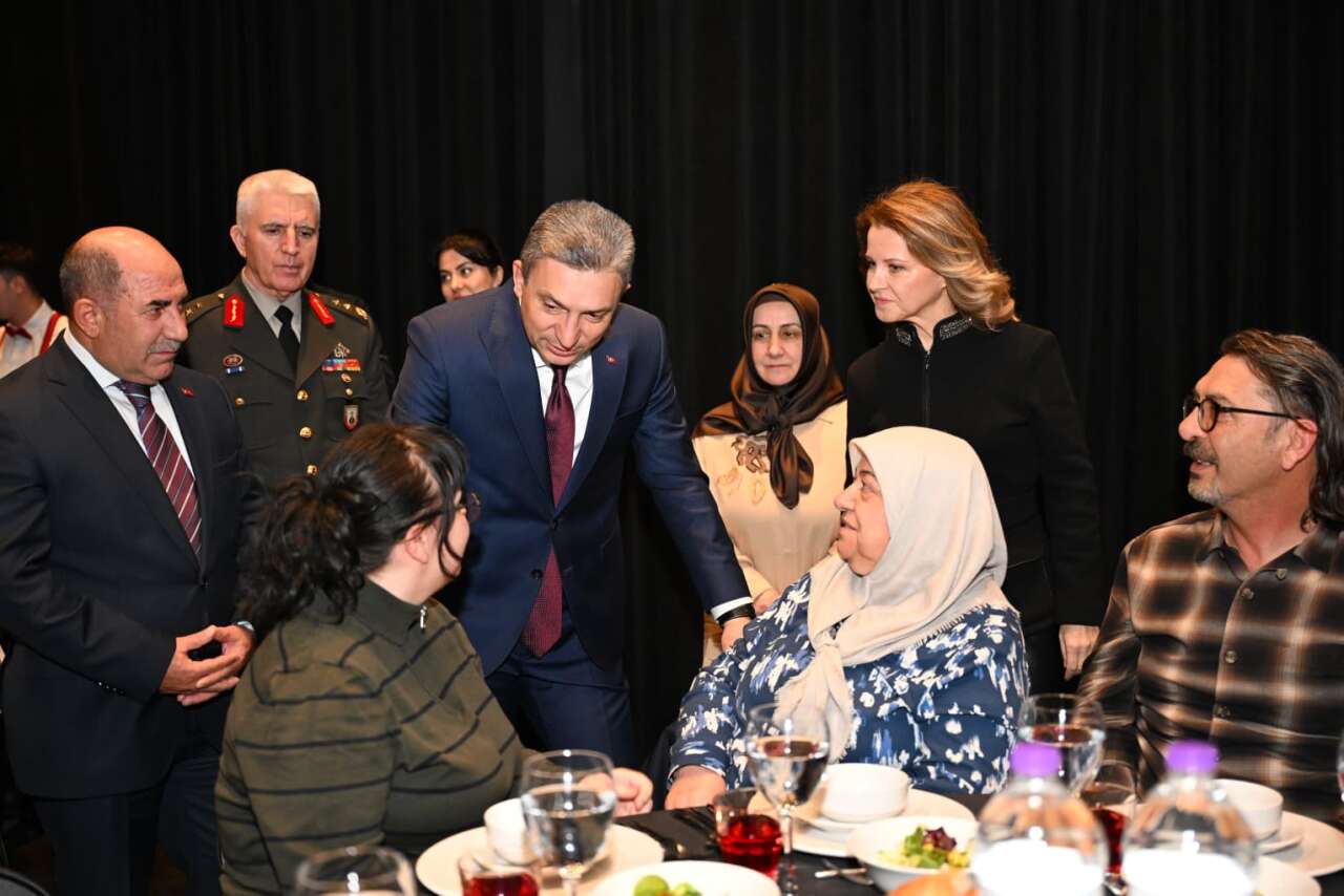 820898b1-b9a0-49ae-bb21-ad3e8f6325e0