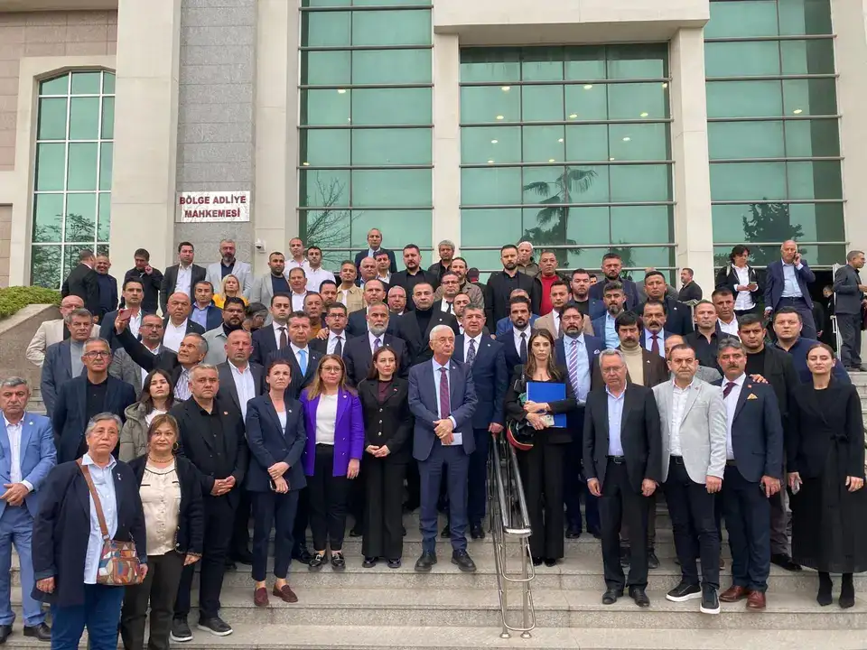 antalya-buyuksehir-davasinda-3-tahliye-muhittin-bocek-ve-oglu-tutuklu