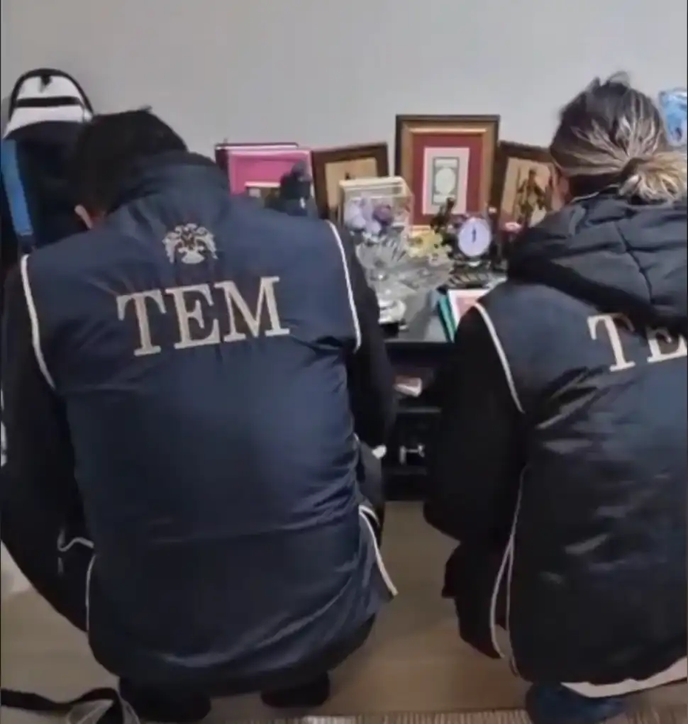 antalya-dahil-27-ilde-fetoye-operasyon-77-supheli-yakalandi