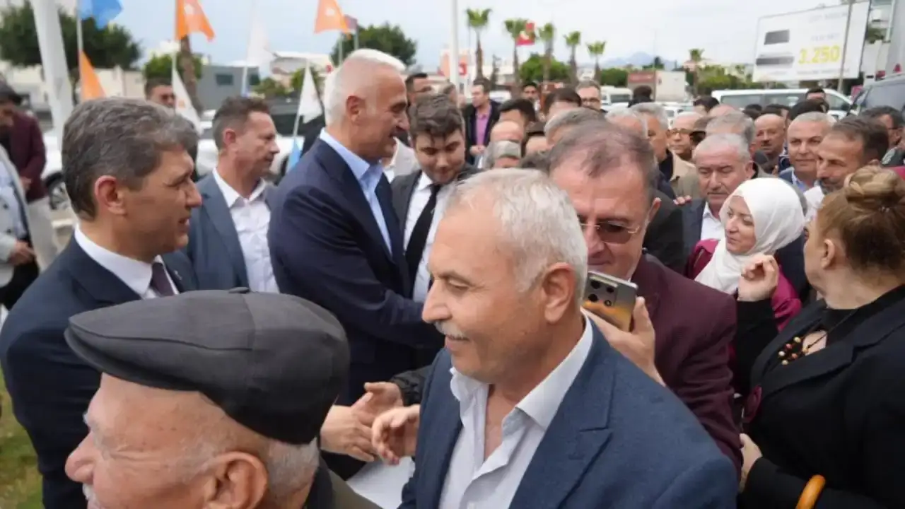 bakan-ersoy-acikladi-antalya-2025-yilinda-17-milyon-turist-agirladi