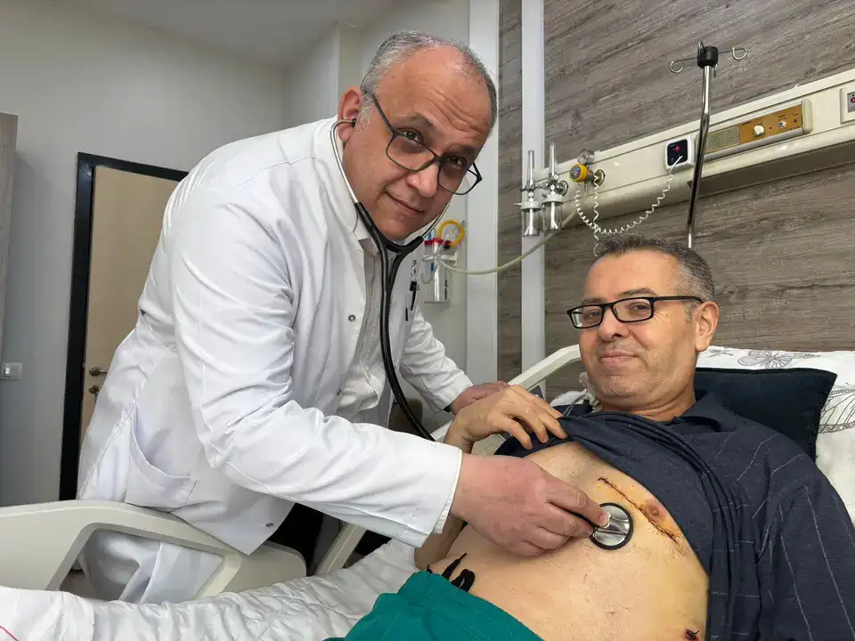 antalyada-kalp-cerrahisinde-bir-ilk-ayni-hastada-uygulandi