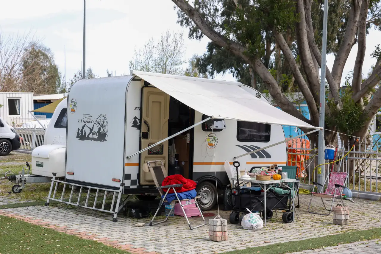 antalyanin-karavan-parkinda-bayram-mesaisi