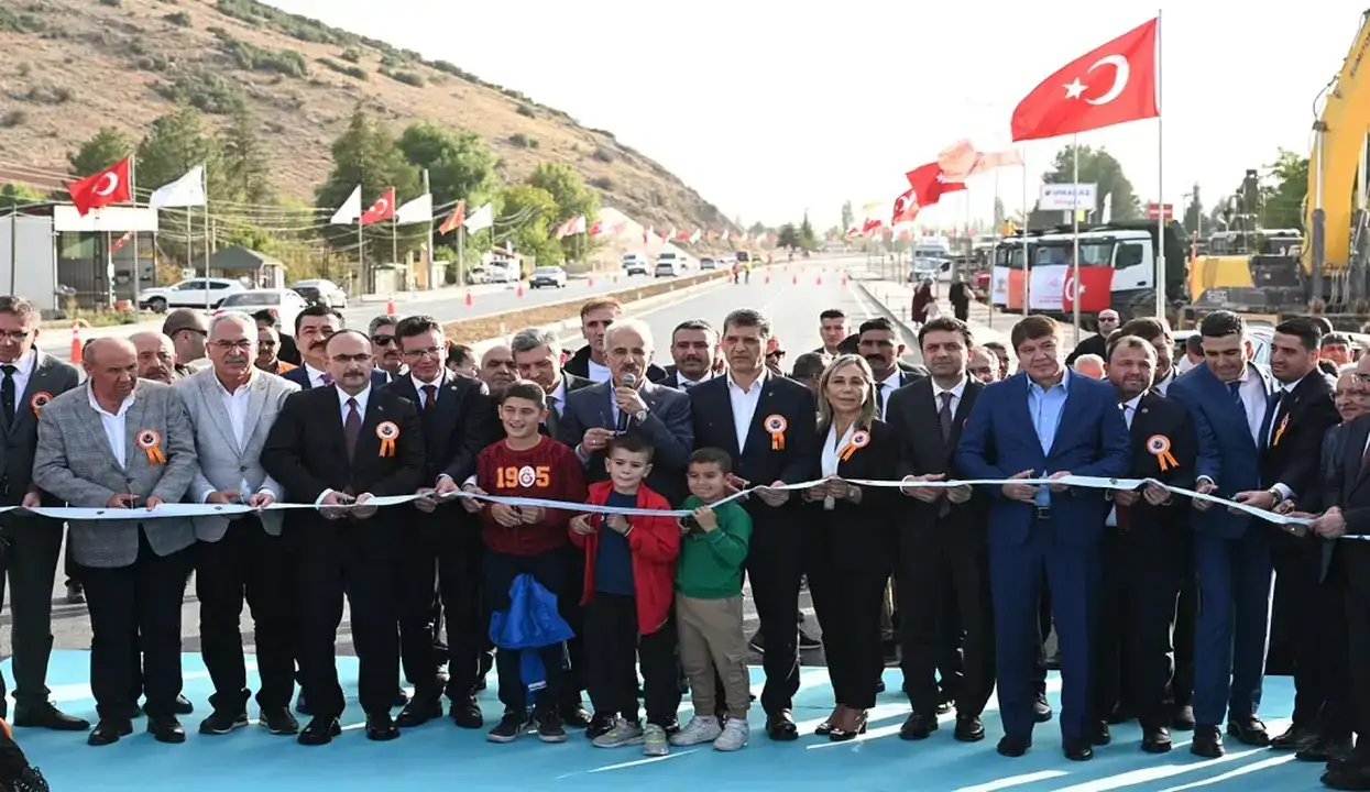 elmali-finike-yolunda-guzergah-mi-degisiyor