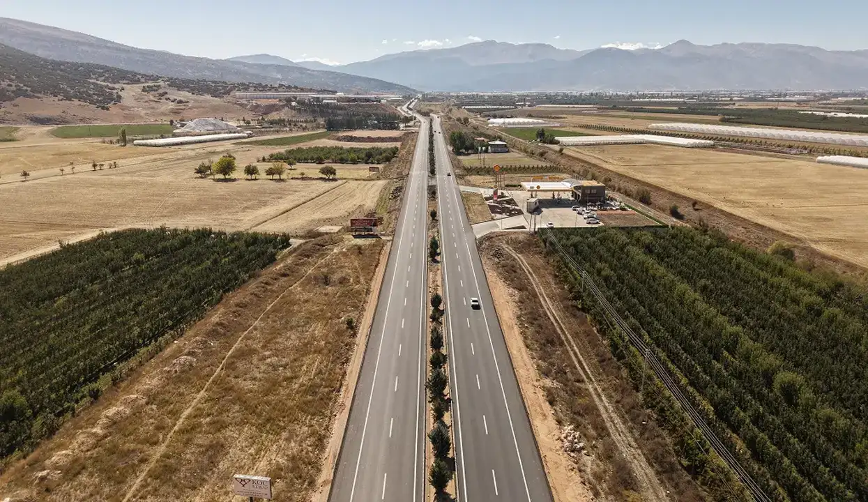 elmali-finike-yolunda-guzergah-mi-degisiyor