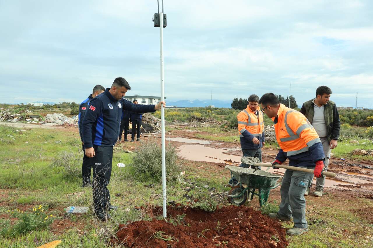 aksuda-kacak-moloz-doken-yandi-fotokapanlar-gorev-basinda