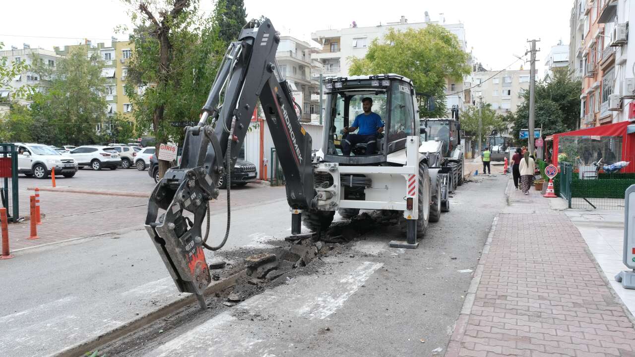 antalya-buyuksehirden-milyarlik-altyapi-atagi