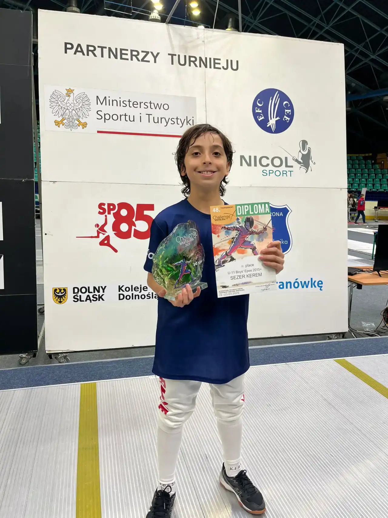 antalyali-eskrimciler-polonyadan-bronz-madalyayla-dondu