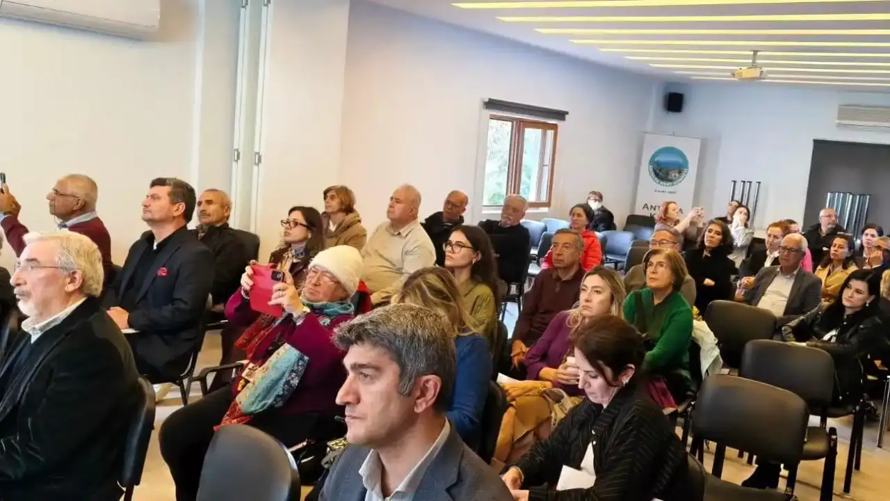 dunya-su-gununde-antalyada-su-ve-kadin-liderligi-manifestosu-aciklandi