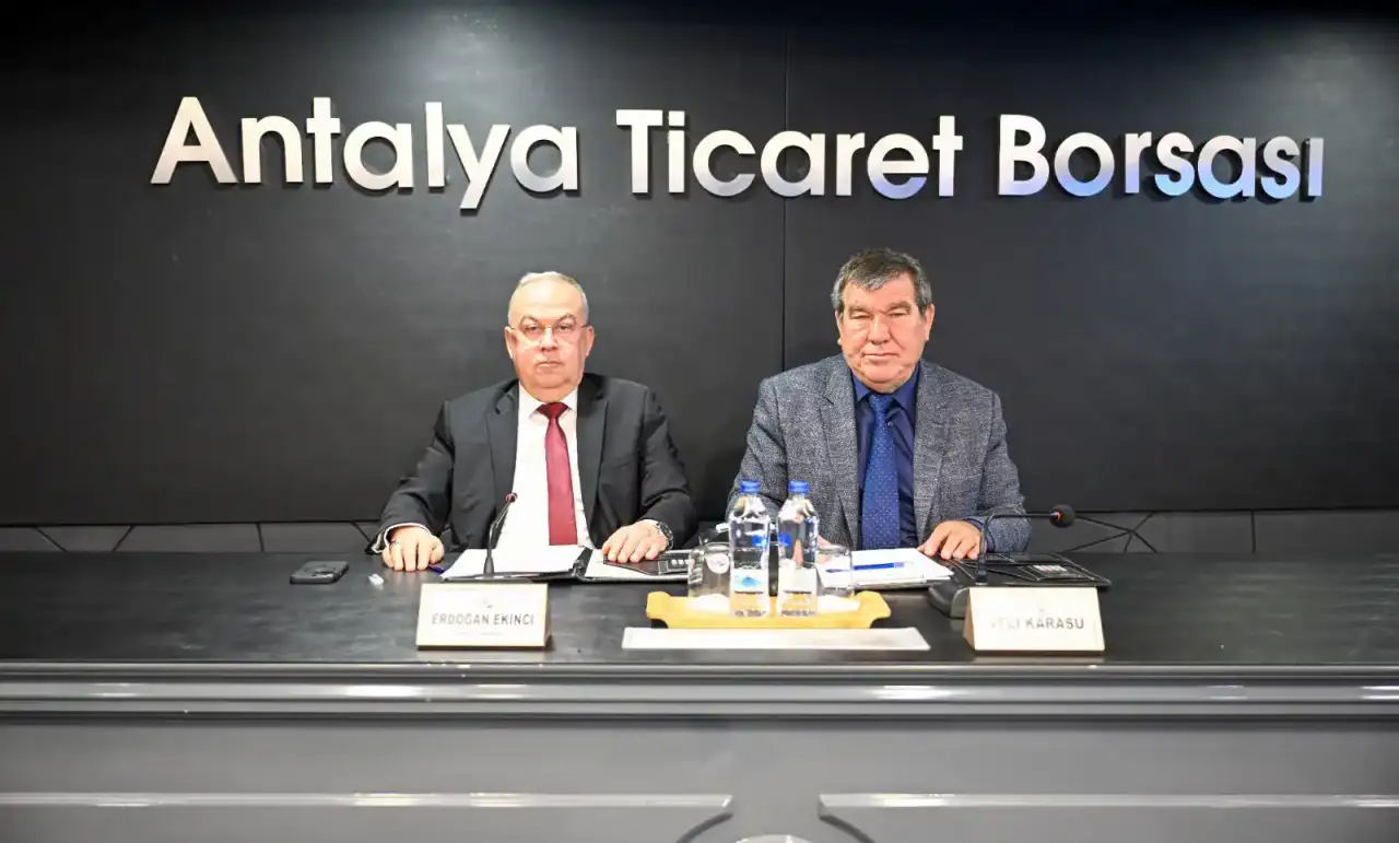 son-25-yilda-tarim-sektoru-8-kez-kuculse-de-antalya-direniyor