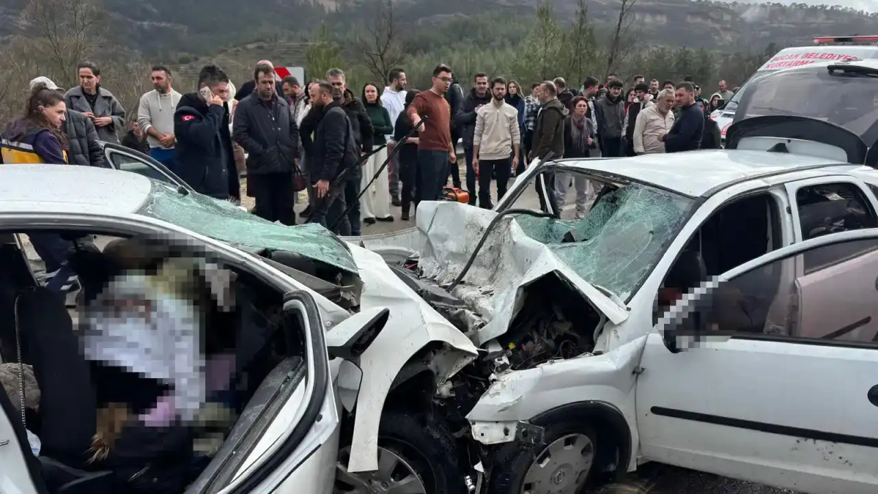 turkiyenin-yol-karnesi-ortaya-cikti-2-ayda-231-olumlu