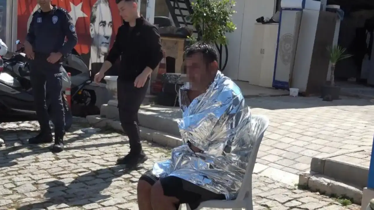 antalya-falezlerde-can-pazari-denize-kanoyla-acilan-vatandas-suya-dustu