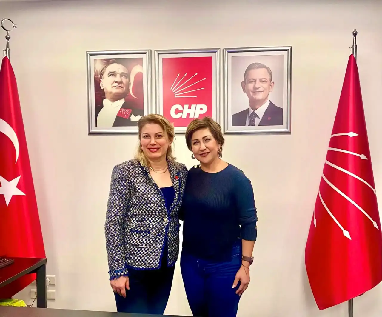 chp-antalya-kadin-kollari-baskani-fusun-cevik-karaman-oldu