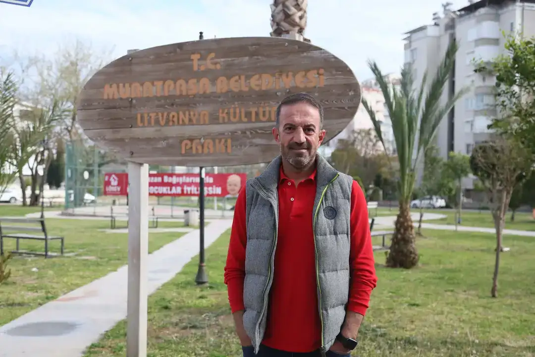 doner-bicakli-saldiri-olmustu-muratpasa-fenerde-gece-operasyonlari