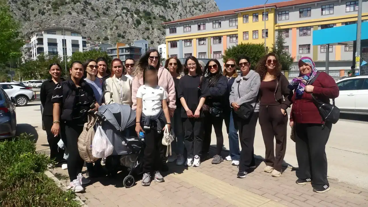 antalyada-velilerden-ogretmenlerine-iftira-kalkani