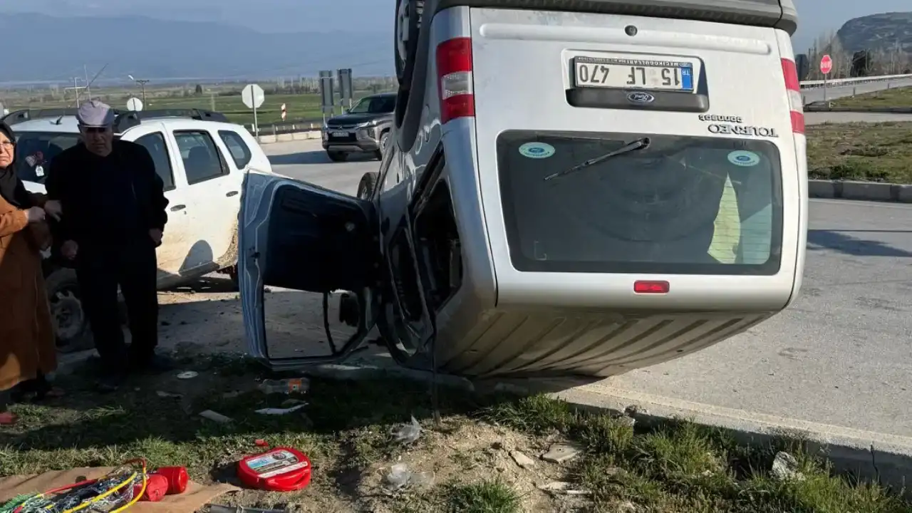 burdur-fethiye-yolunda-trafik-kazasi