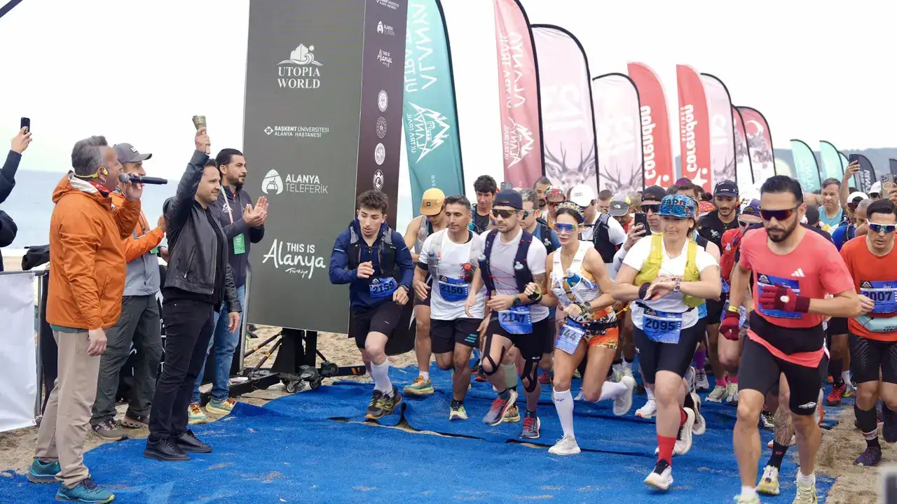 akdenizden-toroslara-5-rota-alanya-ultra-trail-2026-kizilkuleden-start-aldi