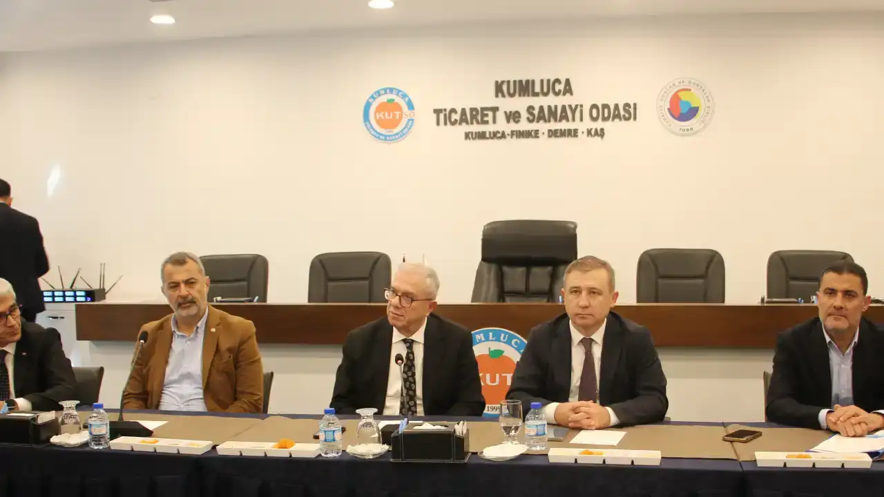 bati-antalyada-uretici-ve-pazarlamacilarin-sorunlari-masaya-yatirildi