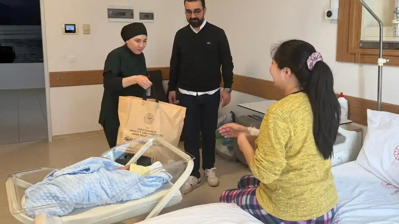 kemerde-yeni-dogan-bebeklere-sicak-karsilama