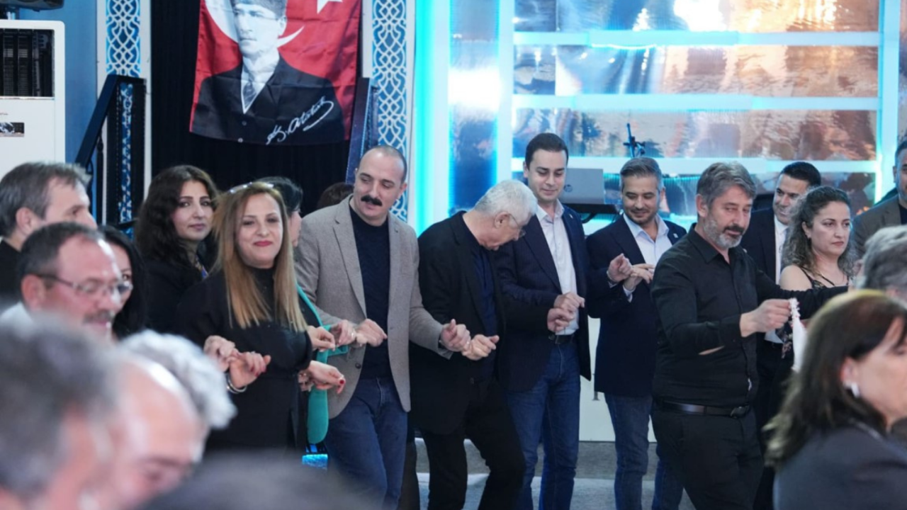 antalyada-erzincanlilar-sofrasinda-birlik-mesaji