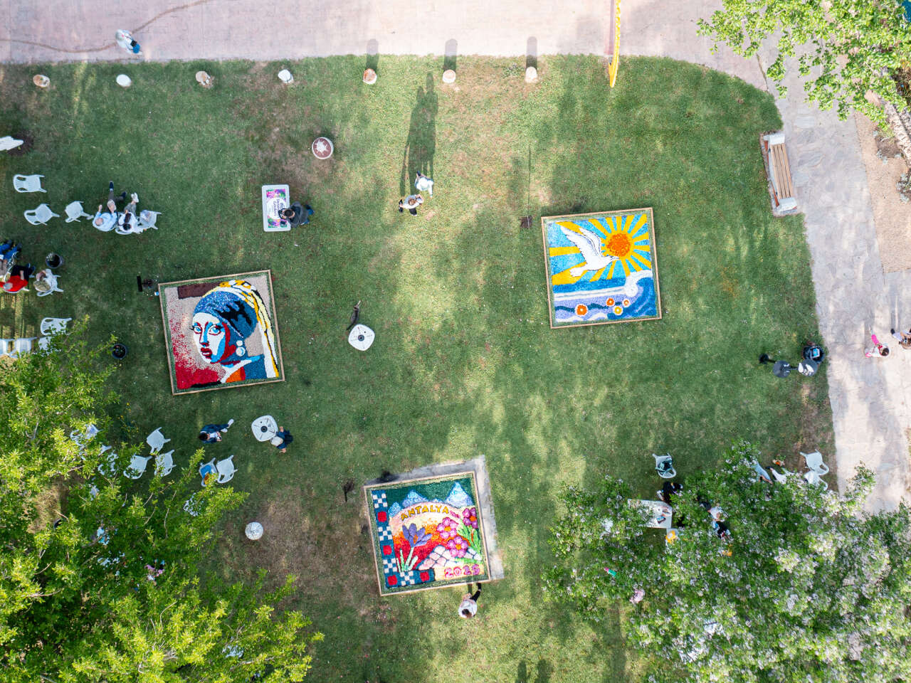 muratpasada-cicekten-sanat-basliyor