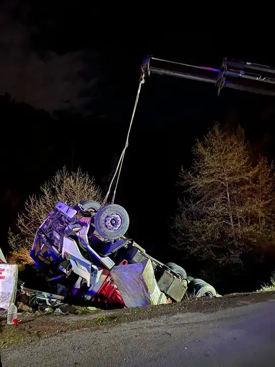 alanya-yaylakonakta-kamyon-sarampole-ters-dustu-1-olu-2-yarali