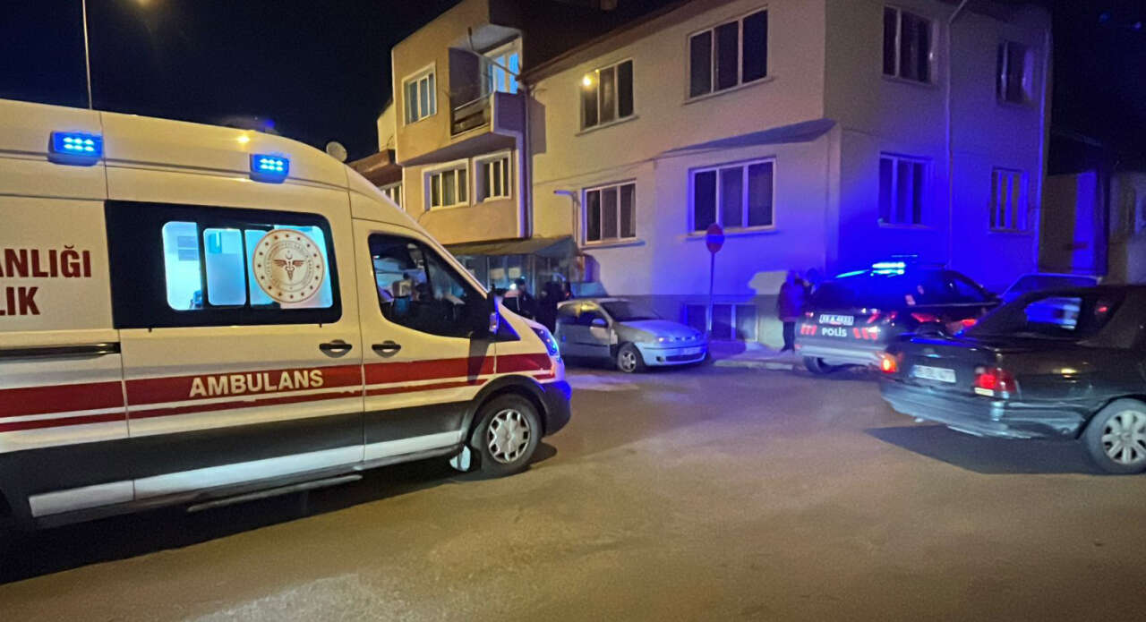 burdurda-feci-kaza-genc-cifti-dugun-arabalari-ayirdi