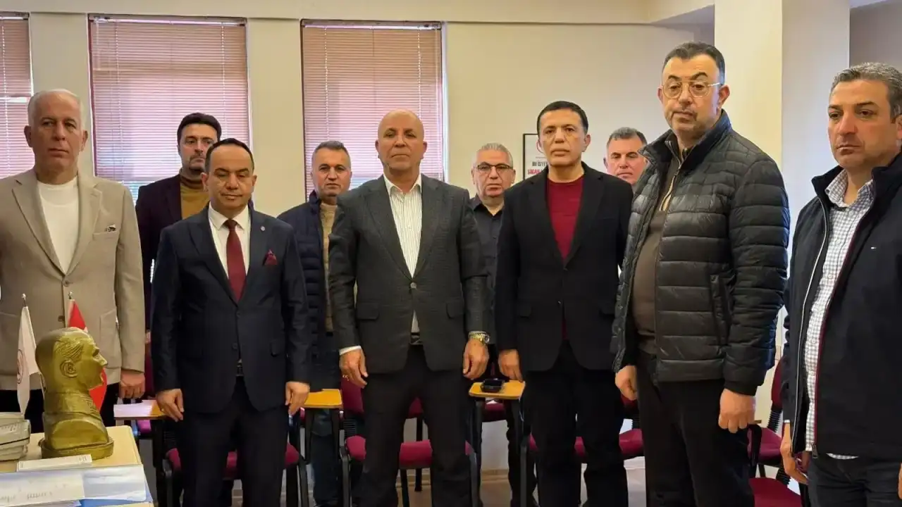 alanya-kuyumcular-odasinda-baskan-hasan-cavusoglu-guven-tazeledi