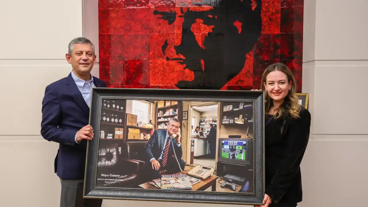 antalya-buyuksehir-baskan-vekili-ozdemirden-chp-genel-baskani-ozele-ziyaret