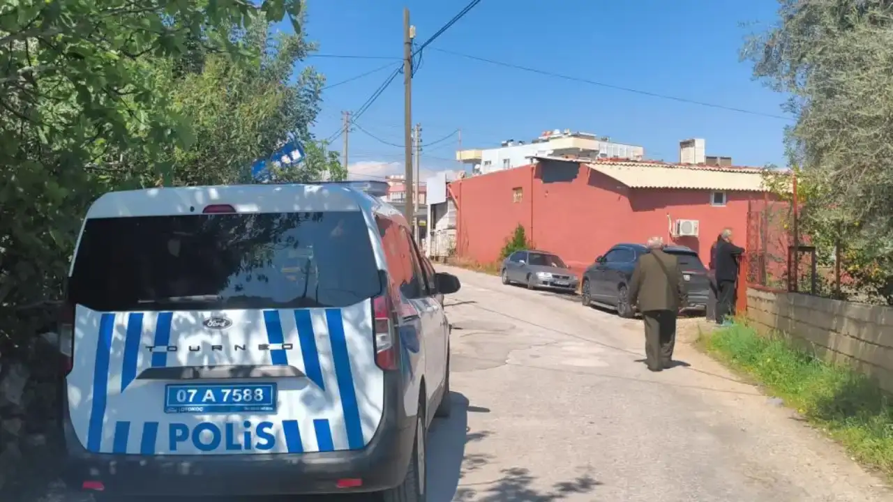 kepezde-kendisinden-haber-alinamayan-61-yasindaki-adam-evinde-olu-bulundu