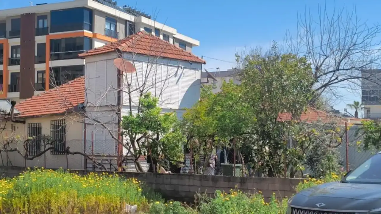 kepezde-kendisinden-haber-alinamayan-61-yasindaki-adam-evinde-olu-bulundu