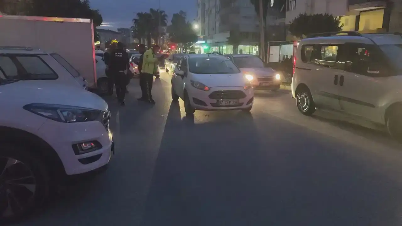 manavgatta-dikkatsiz-kapi-acma-kazasi