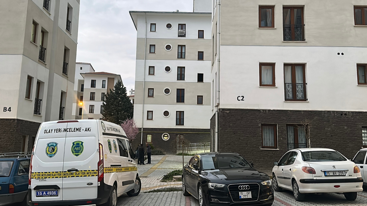 burdurda-ev-hirsizligi-600-bin-tllik-altin-sirra-kadem-basti